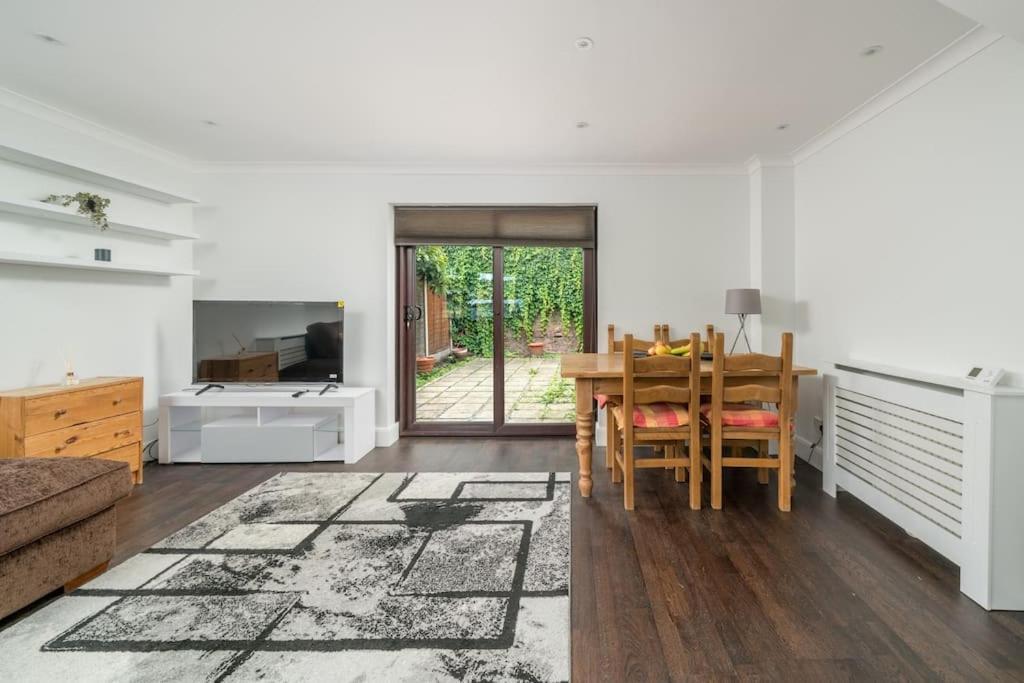 Gorgeous House, 5 Beds, Amazing Transport Links Londres