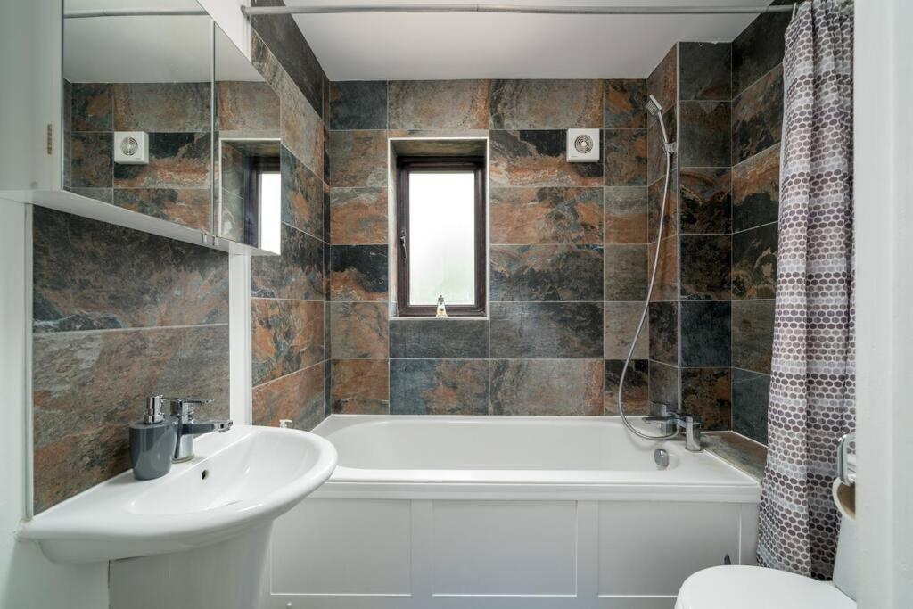 Apartamento Gorgeous House, 5 Beds, Amazing Transport Links Londres