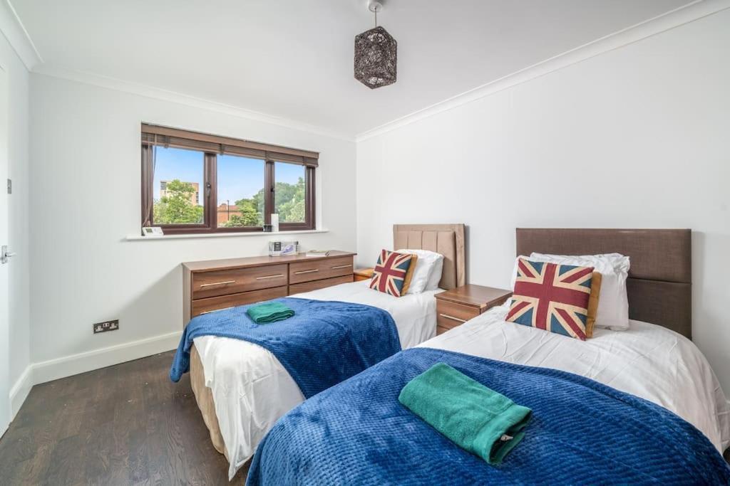 Gorgeous House, 5 Beds, Amazing Transport Links Londres